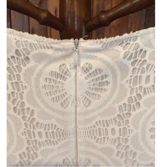 New York & Company A-Line Dress Women's 10 Sleeveless White Lined Lace Trim - Picture 14 of 14